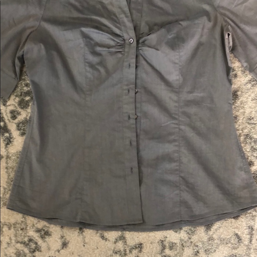 Tops - Picture 4 of 4